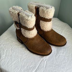 UGG Blayre Ankle Women’s Boots / NWT /   Size 6 /